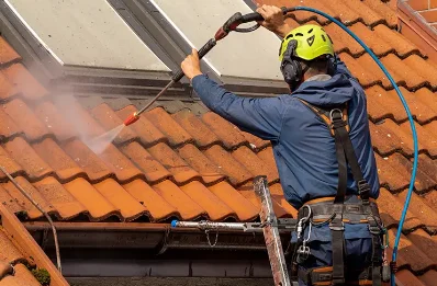 Démoussage et hydrofuge de toiture à Arnicourt